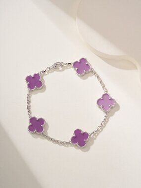 Authentic VCA 18K White Gold Purple Chalcedony 5 Motive Bracelet